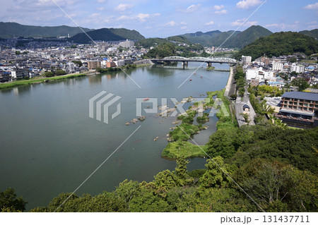 犬山城天守より、木曽川 131437711