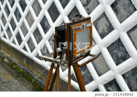 なまこ壁とクラッシックカメラ なまこ壁とクラッシックカメラ 131439042