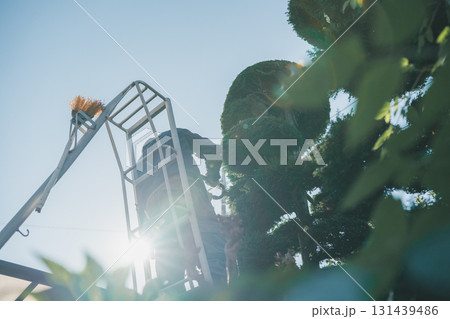 Japanese Gardener 131439486