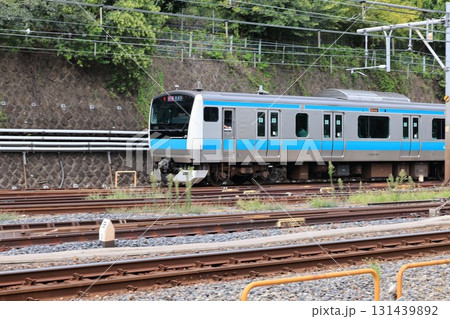上野駅を出発した京浜東北線北行の電車 上野駅を出発した京浜東北線北行の電車 131439892