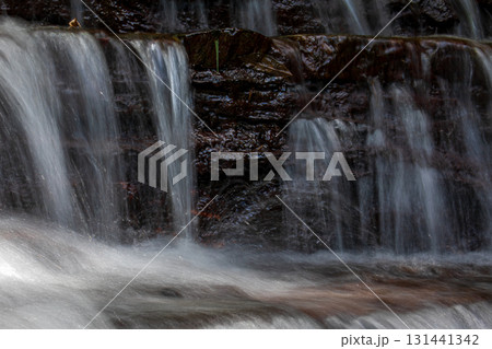 台湾 滝 瀧 131441342