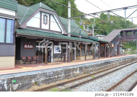 姨捨駅の駅舎 構内側(JR篠ノ井線) 姨捨駅の駅舎 構内側(JR篠ノ井線) 131443199