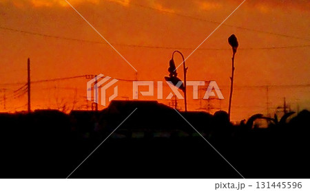 夕焼けのシルエット-2 131445596