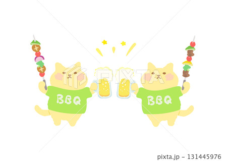 BBQ・ビールとバーべキュー串を持って乾杯するかわいい猫の手描きイラスト素材 131445976