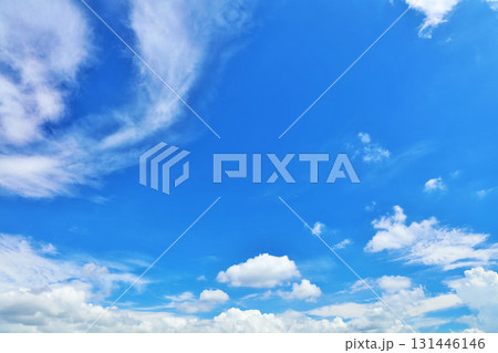 秋の青空と雲 131446146