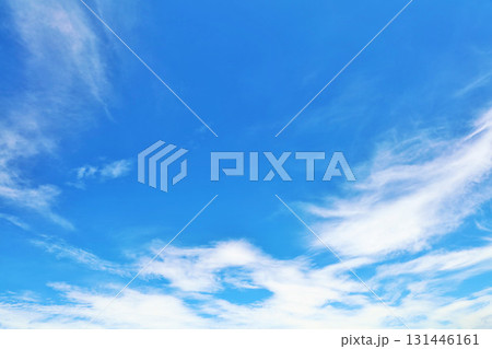 秋の青空と雲 131446161