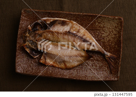 アジの開き　アジの干物 131447595