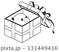 プレゼントボックスから顔を出すパンダ  131449416