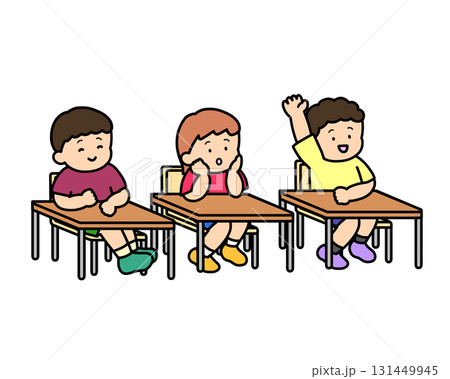 授業を聞く子供たち 3人 授業を聞く子供たち 3人 131449945