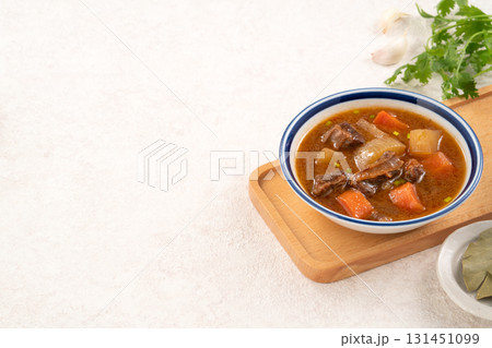牛肉 ビーフ 煮込み 131451099