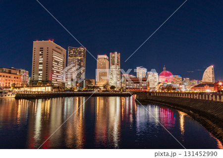 【神奈川県】横浜みなとみらい・ライトアップ　トワイライト 131452990