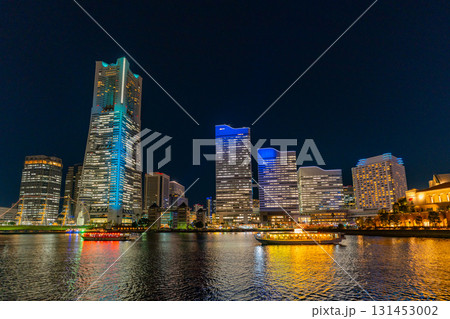 【神奈川県】横浜みなとみらい・ライトアップ　トワイライト 131453002