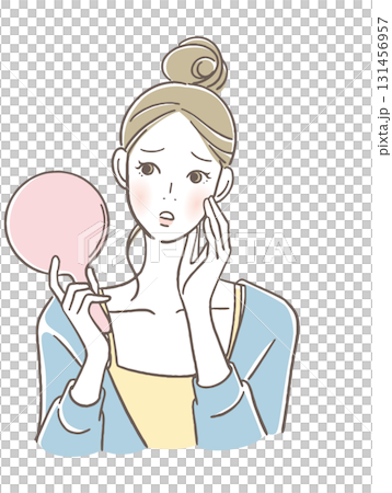 手鏡を見る女性 131456957