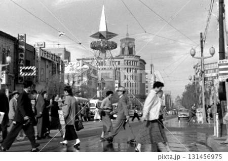 古写真 1956年 東京 銀座四丁目の街並み 古写真 1956年 東京 銀座四丁目の街並み 131456975