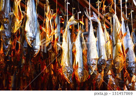 鮭吊るし 越後村上 特産品 鮭吊るし 越後村上 特産品 131457869