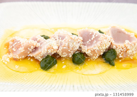 ヨーロッパのマグロたたき 131458999