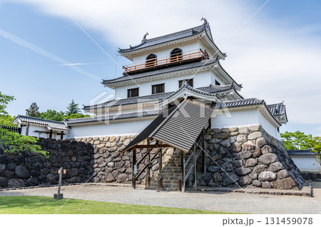 宮城県白石市　晴天の白石城天守 131459078