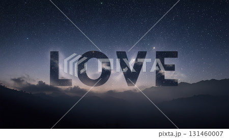 星空に月光で浮かぶ雲のLOVE文字 131460007