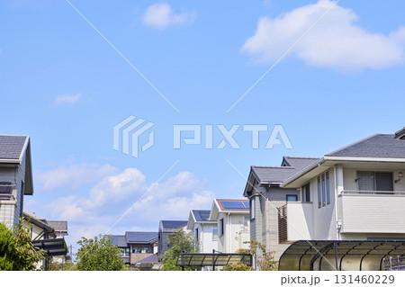 閑静な住宅街の街並み 閑静な住宅街の街並み 131460229