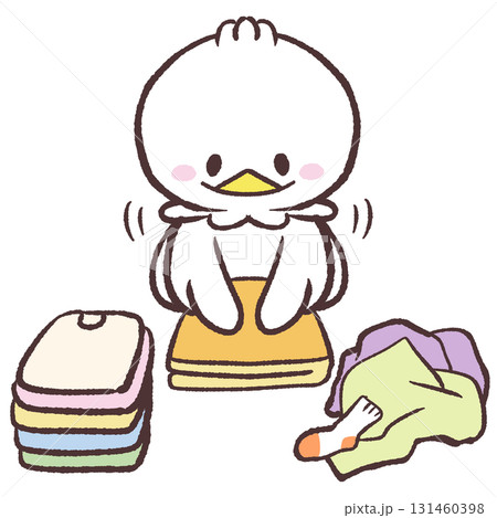 服をたたむ白い鳥のイラスト 131460398