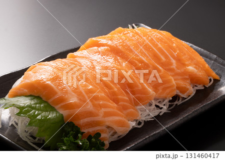 ［チリ産］サーモントラウト（養殖） 131460417