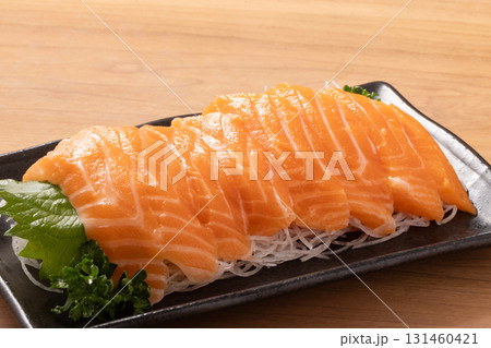 ［チリ産］サーモントラウト（養殖） 131460421