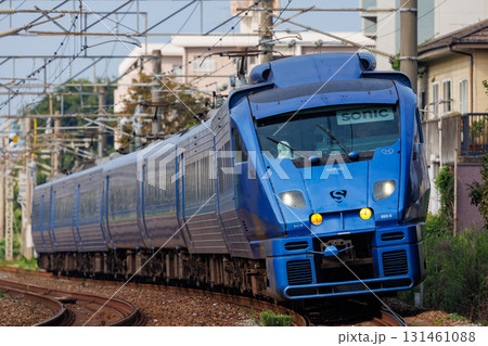 中間増結車883系1000番台を含む7両編成の特急ソニック 中間増結車883系1000番台を含む7両編成の特急ソニック 131461088
