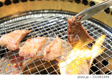 黒毛和牛焼肉A4（特上カルビ） 131461449