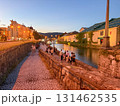 夕暮れの小樽運河と多くの観光客 131462535