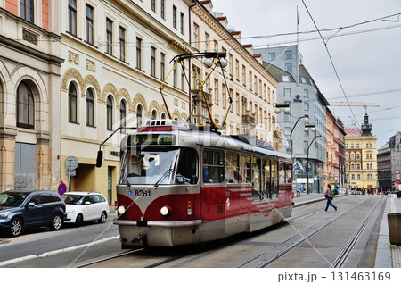 プラハ旧市街と路面電車 プラハ旧市街と路面電車 131463169