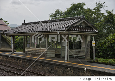 丹後鉄道　栗田駅ホームの待合所 131463170