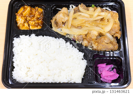美味しい豚肉生姜焼き弁当 美味しい豚肉生姜焼き弁当 131463621