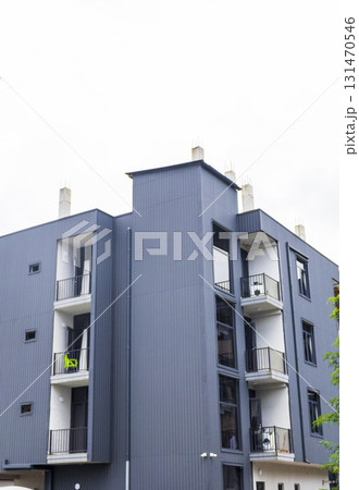 Facade of the urban, modern building 131470546