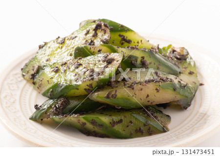きゅうり　赤しそ漬け 131473451