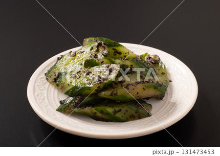 きゅうり 赤しそ漬け きゅうり 赤しそ漬け 131473453