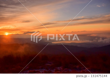 長野県 高ボッチ高原の夜明け 長野県 高ボッチ高原の夜明け 131475144