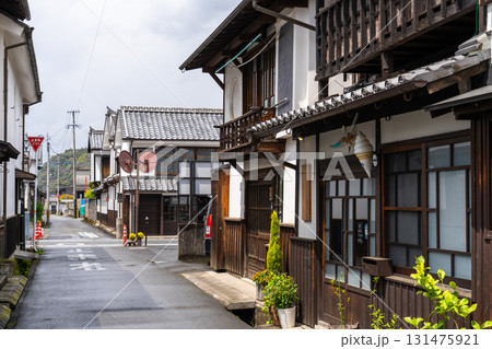 《大分県》豆田町商店街・伝統的な古い町並み 《大分県》豆田町商店街・伝統的な古い町並み 131475921