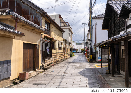 《大分県》豆田町商店街・伝統的な古い町並み 《大分県》豆田町商店街・伝統的な古い町並み 131475963