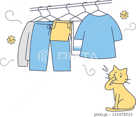 生乾き臭がする洗濯物と猫 131478525