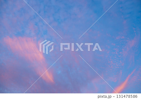 晴れた日の夕暮れ空 131478586