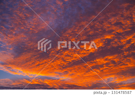 神秘的な夕焼け空 神秘的な夕焼け空 131478587
