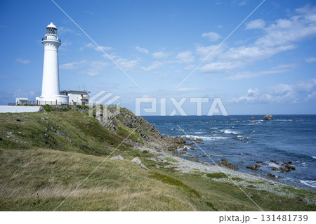 秋晴れの尻屋埼灯台　青森県東通村　9月末 131481739