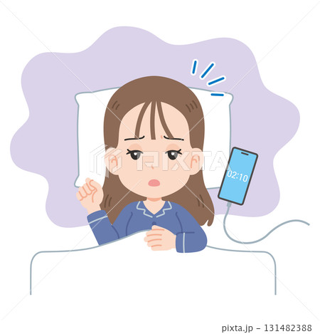 夜中に目が覚める女性 上半身 夜中に目が覚める女性 上半身 131482388