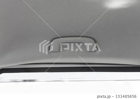 日本車のアシストグリップのクローズアップ 131485656