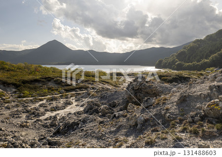 秋の夕方の宇曾利山湖　恐山 131488603