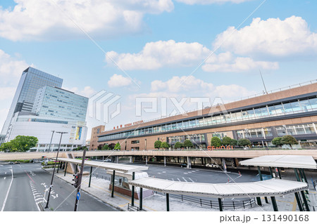 宮城県仙台市　JR仙台駅西口（ぺデストリアンデッキ）と周辺の街並み 131490168