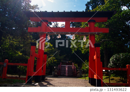 朱色が美しい丹生都比売神社の中鳥居 131493622