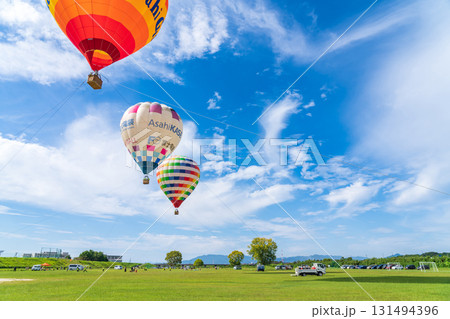 鈴鹿スカイフェスタ、ふんわりと浮かぶ熱気球〈三重県鈴鹿市〉 鈴鹿スカイフェスタ、ふんわりと浮かぶ熱気球〈三重県鈴鹿市〉 131494396