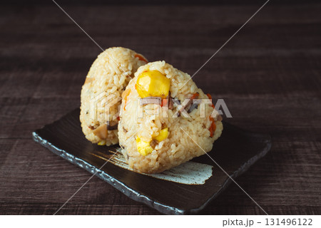 栗ご飯のおにぎり 栗ご飯のおにぎり 131496122