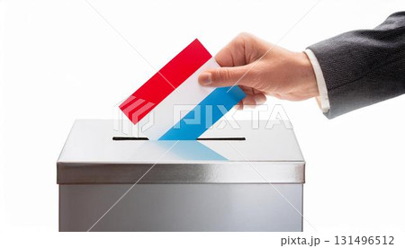 ルクセンブルクの国旗の投票用紙を投票する手と投票箱。選挙。 131496512